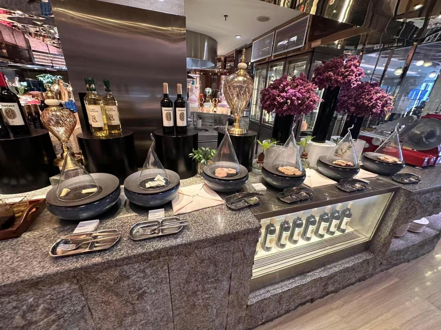 Sofitel Lianyungang Suning Hotel Exterior photo